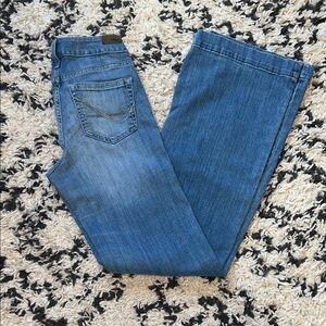 Ariat Women's Flare Jeans in Medium Blue Denim